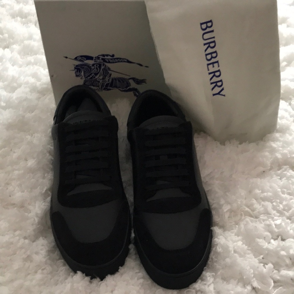 Burberry Men's Black Low-Top Sneakers